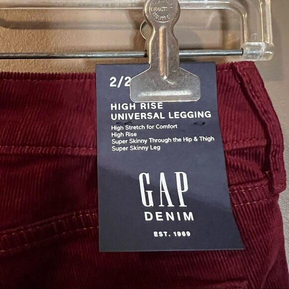 NWT! Gap high rise universal legging in bell burgundy - Picture 10 of 13